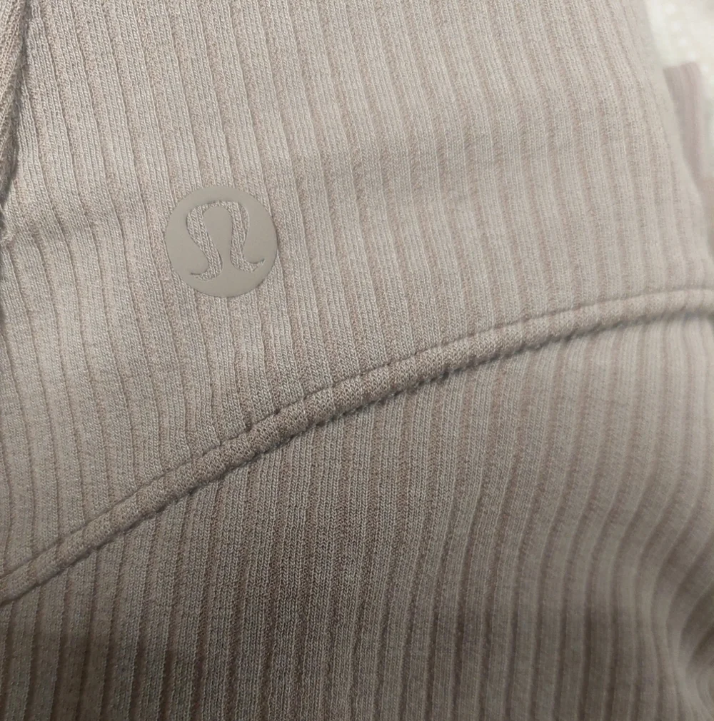 Lululemon Athletica Softstreme Brown Cropped Pants